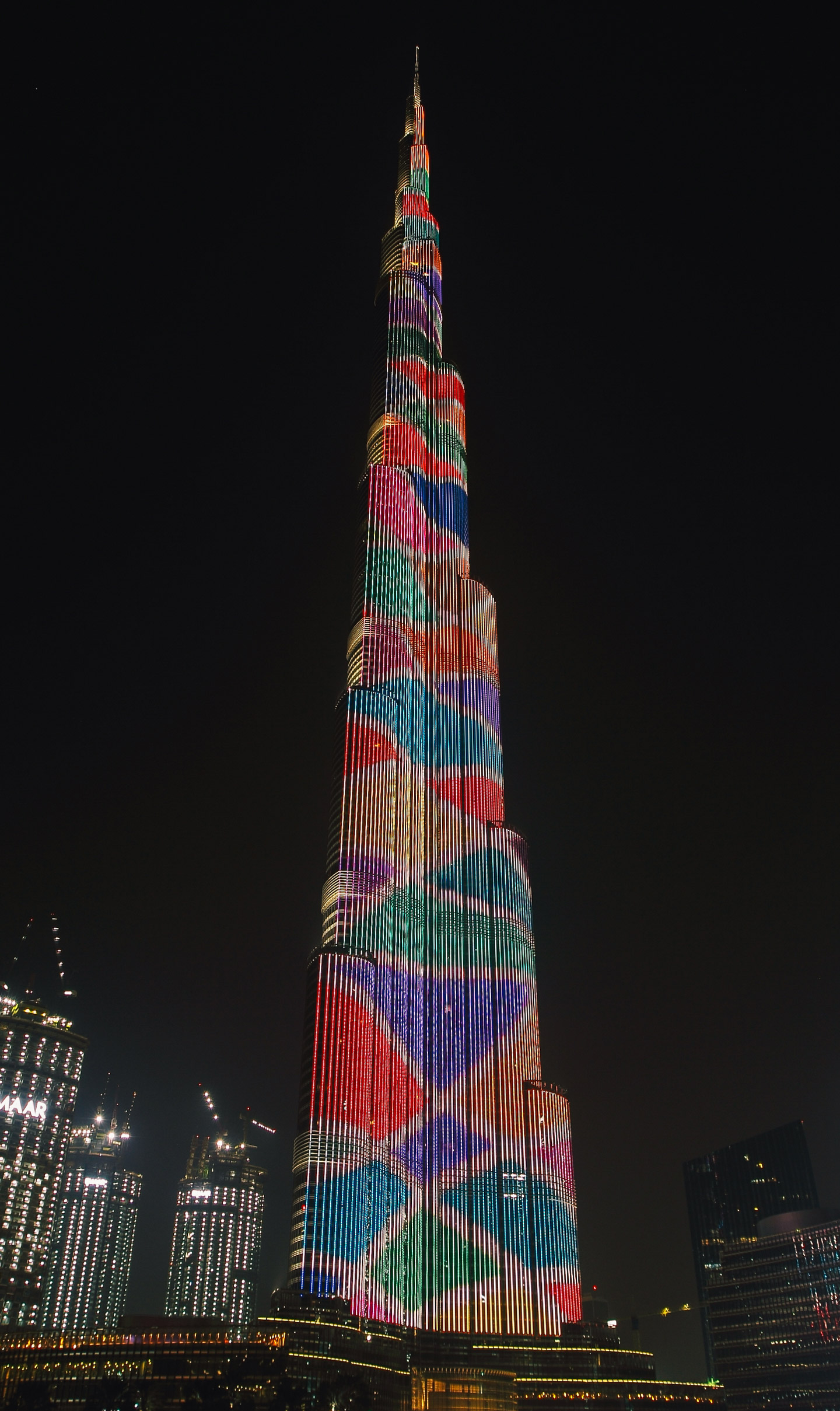 Dubai Design Week Installation: Mapping the Burj by Mr. White studio