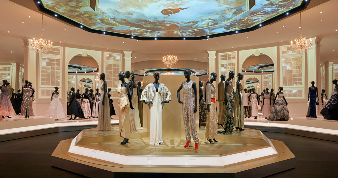 Christian Dior’s show debuts in London identity