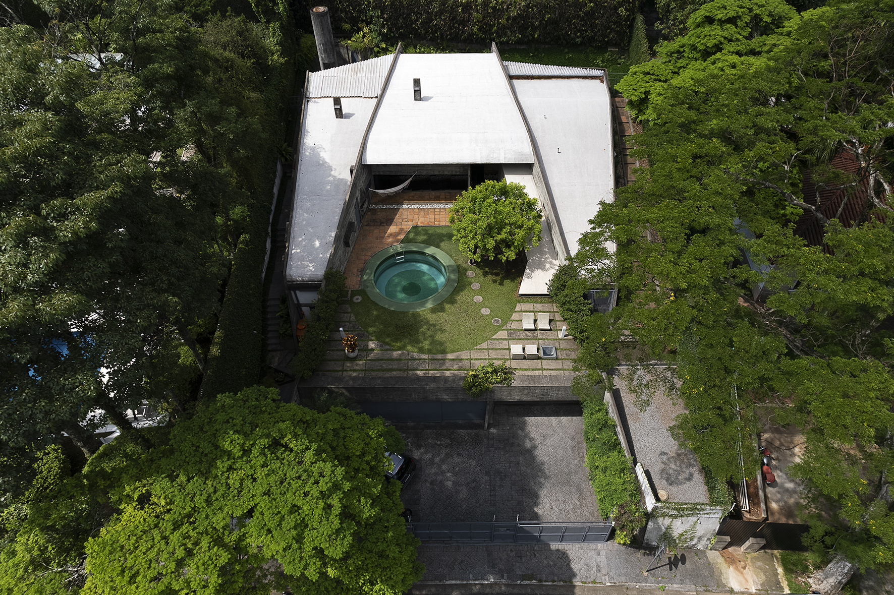 Chu Ming Silveira's home. Image by Leonardo Finotti