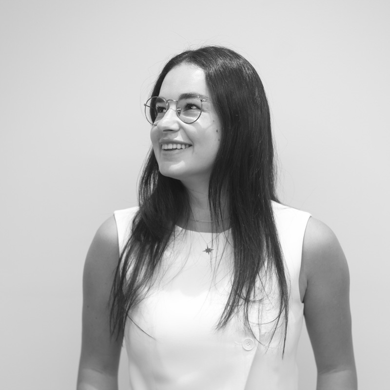 Lynn Nasr, Studio Oir